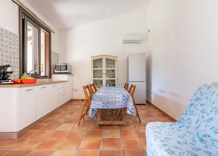 Nyaraló Bella - Cuili Murvoni